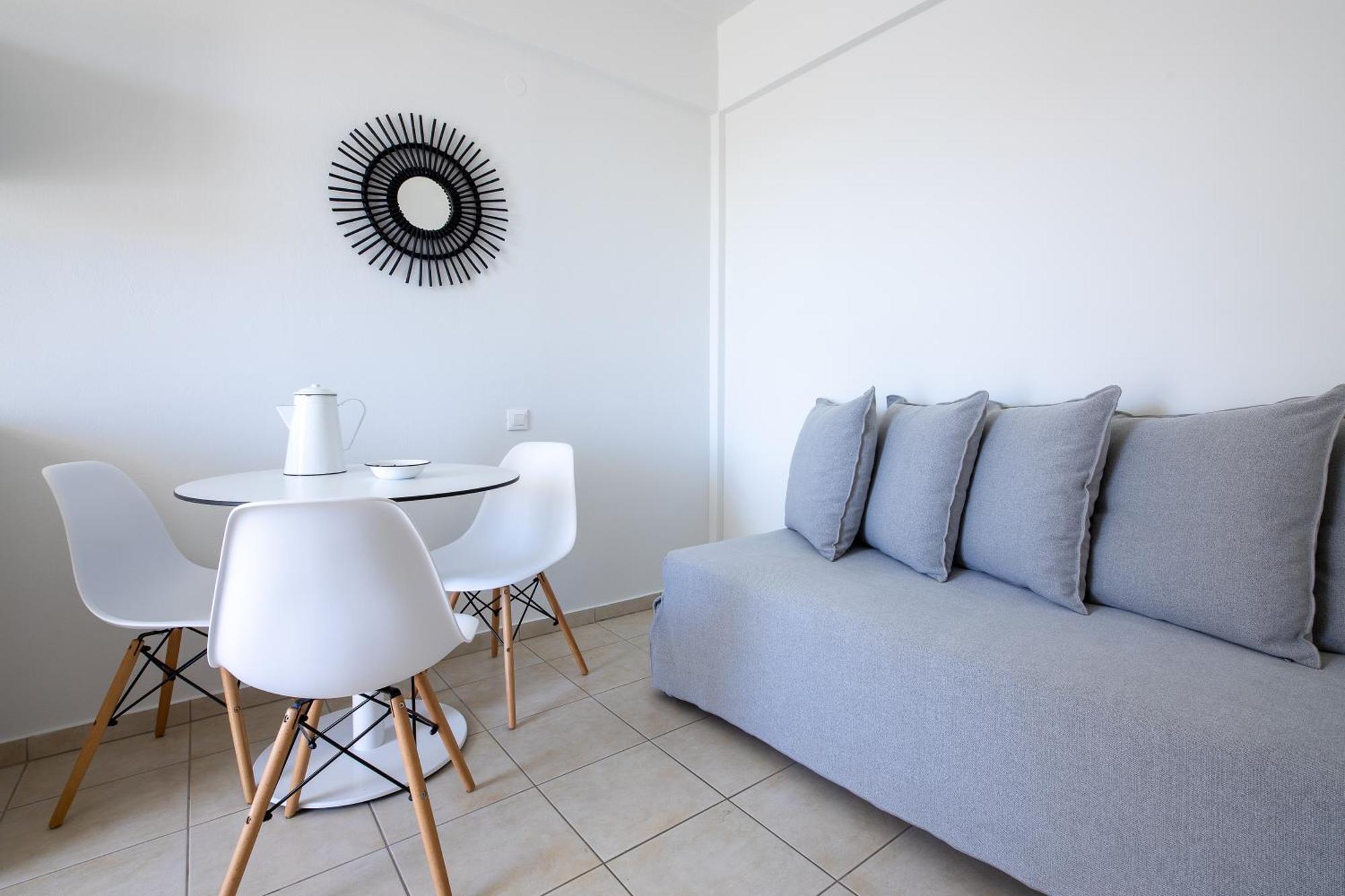 ماليا Akrogiali Beach Hotel Apartments الغرفة الصورة