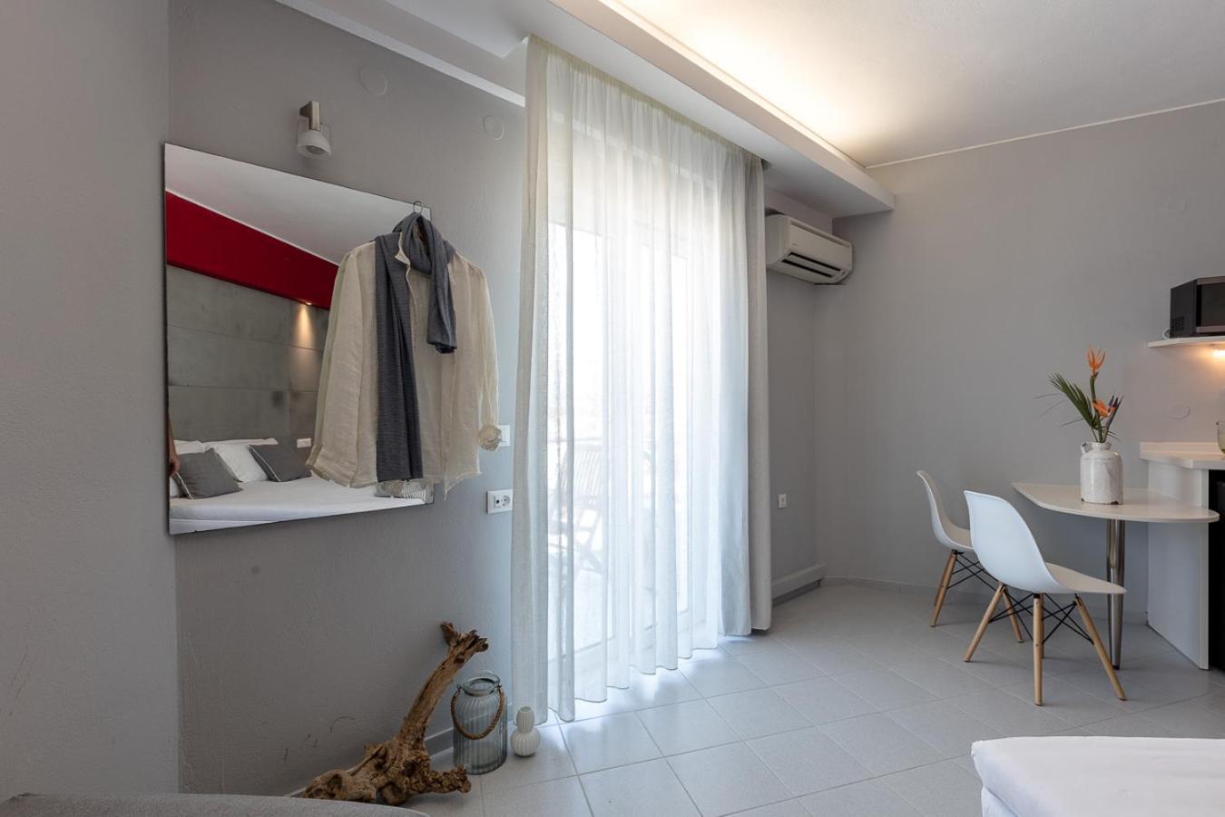 ماليا Akrogiali Beach Hotel Apartments المظهر الخارجي الصورة