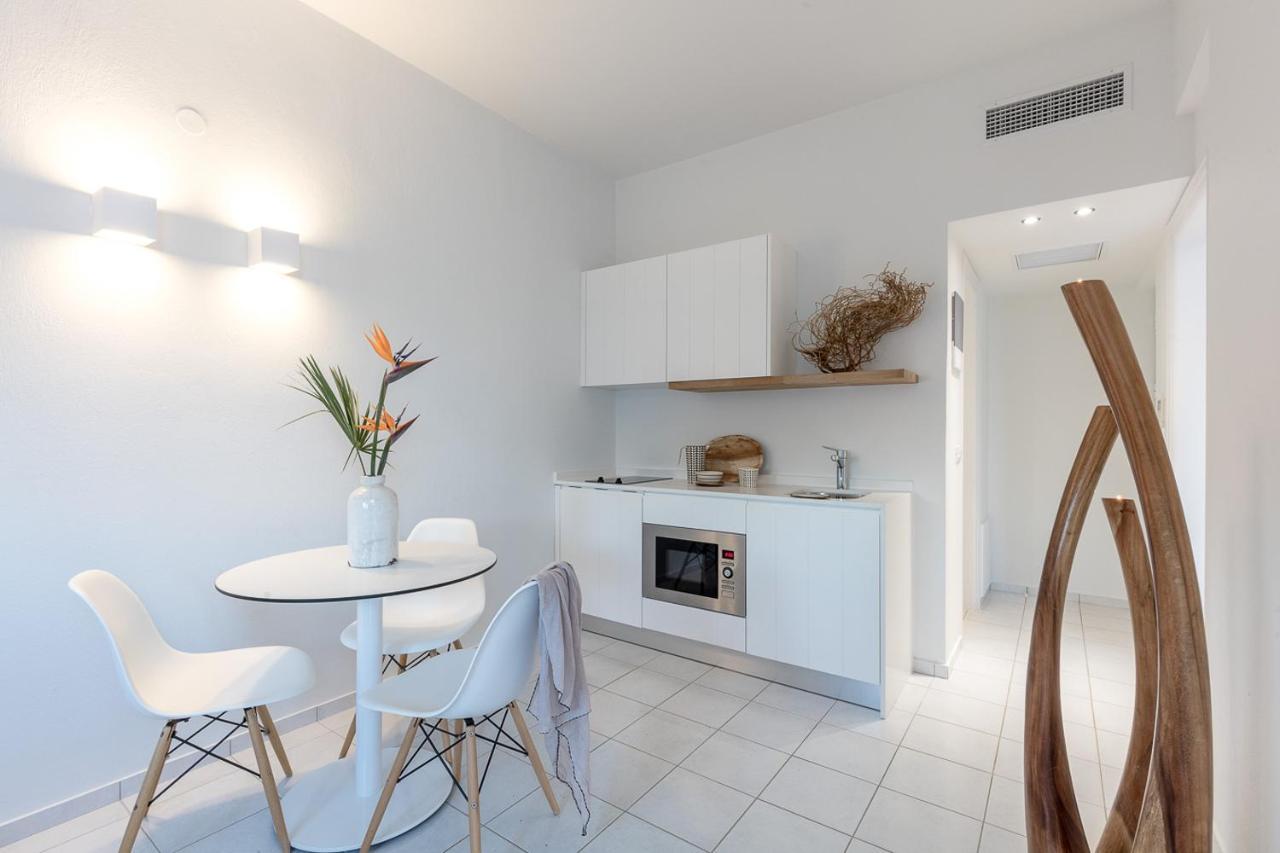 ماليا Akrogiali Beach Hotel Apartments المظهر الخارجي الصورة